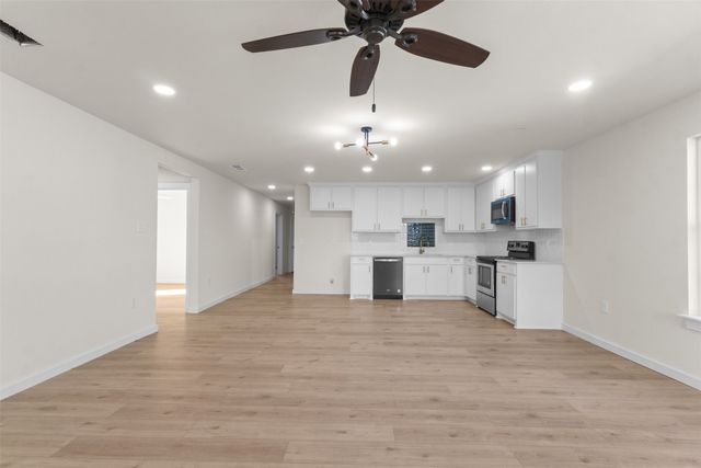 3921 Sheraton Drive, Dallas, TX 75227