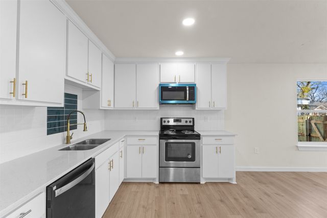 3921 Sheraton Drive, Dallas, TX 75227