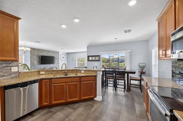 1504 TRAILWATER STREET, Ruskin, FL 33570