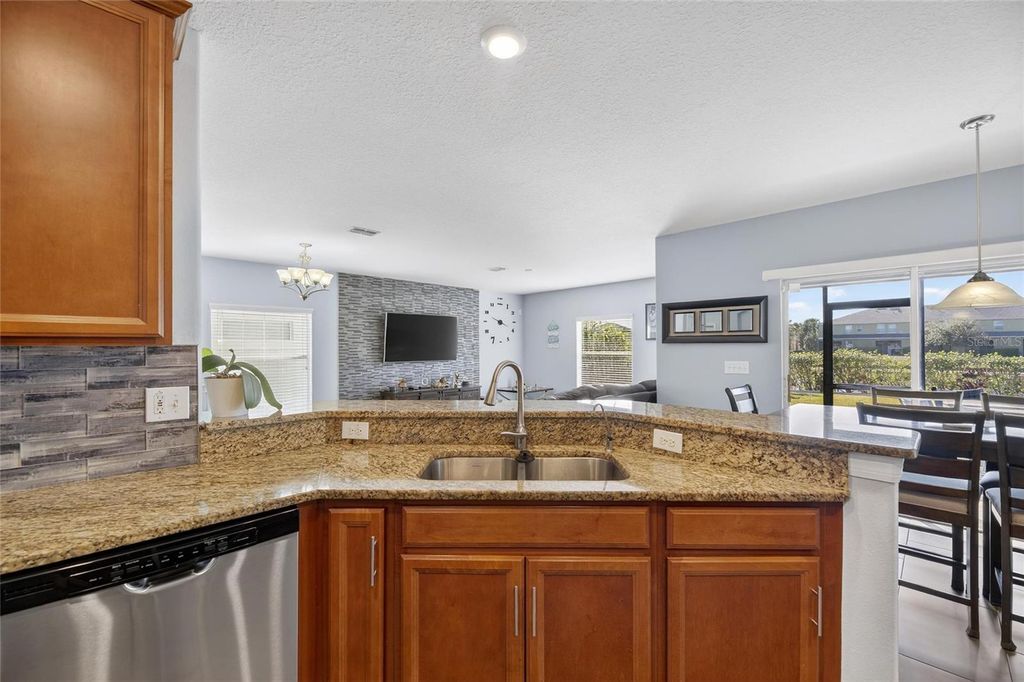 Image 17 of property listing at 1504 TRAILWATER STREET, Ruskin, FL 33570