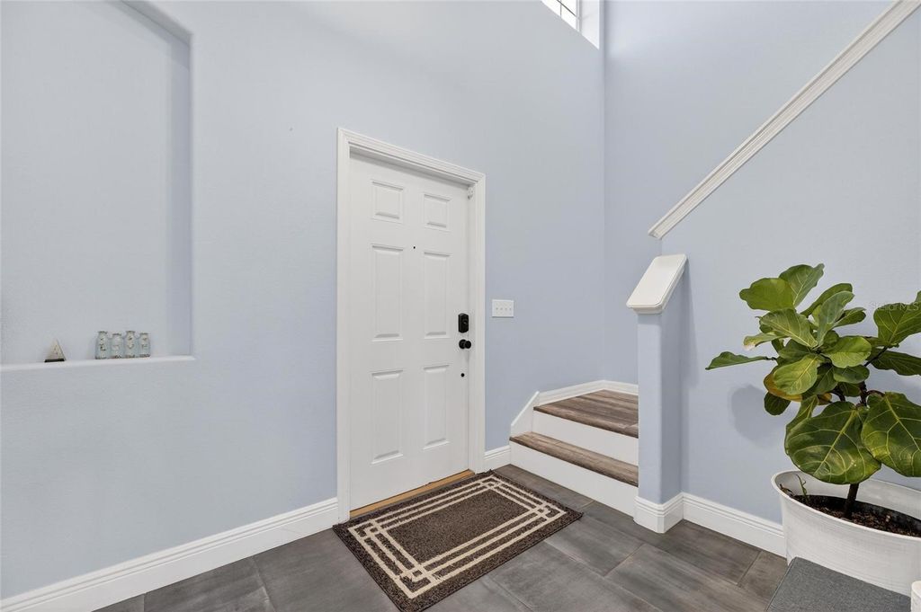 Image 4 of property listing at 1504 TRAILWATER STREET, Ruskin, FL 33570