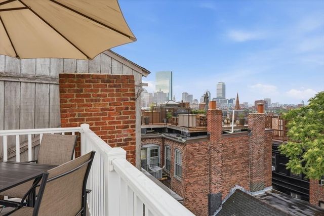 6 Goodwin Place 4, Boston, MA 02114