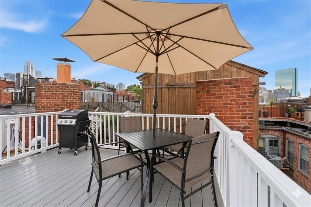 6 Goodwin Place 4, Boston, MA 02114