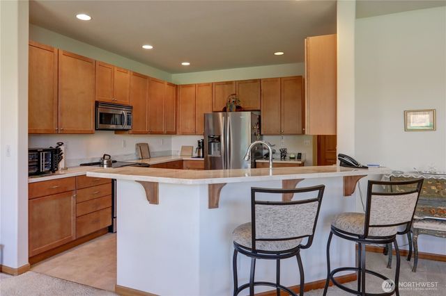 71 E Madrona Lane, Union, WA 98592