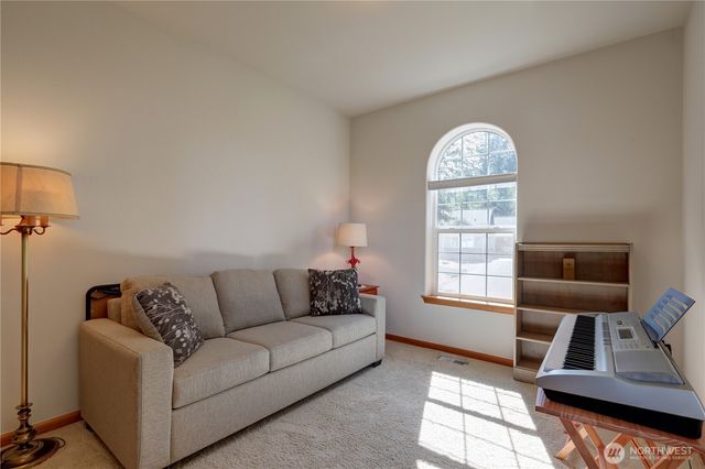 71 E Madrona Lane, Union, WA 98592