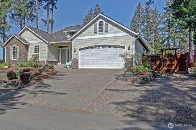 71 E Madrona Lane, Union, WA 98592