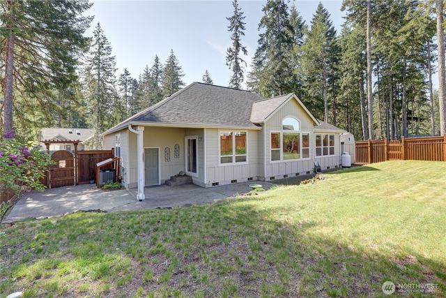 71 E Madrona Lane, Union, WA 98592