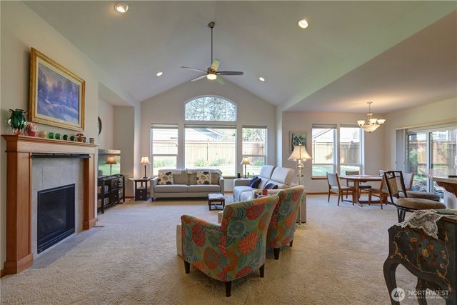 71 E Madrona Lane, Union, WA 98592