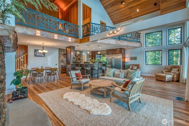 260 Grey Havens Loop, Orcas Island, WA 98280