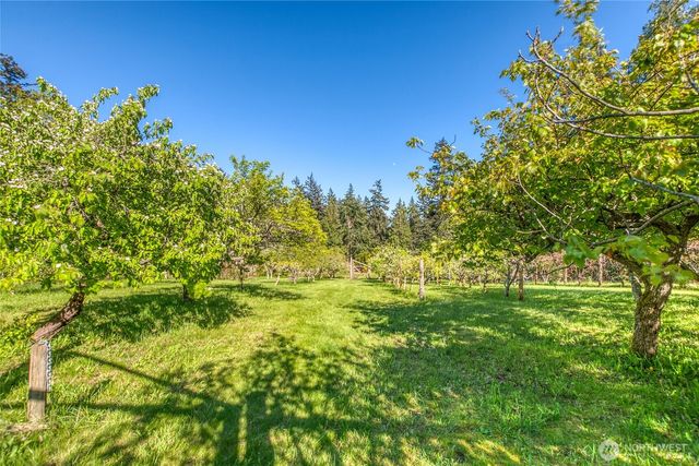 260 Grey Havens Loop, Orcas Island, WA 98280