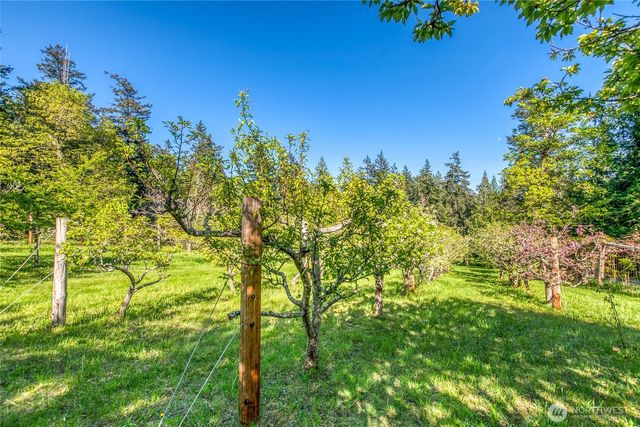 260 Grey Havens Loop, Orcas Island, WA 98280