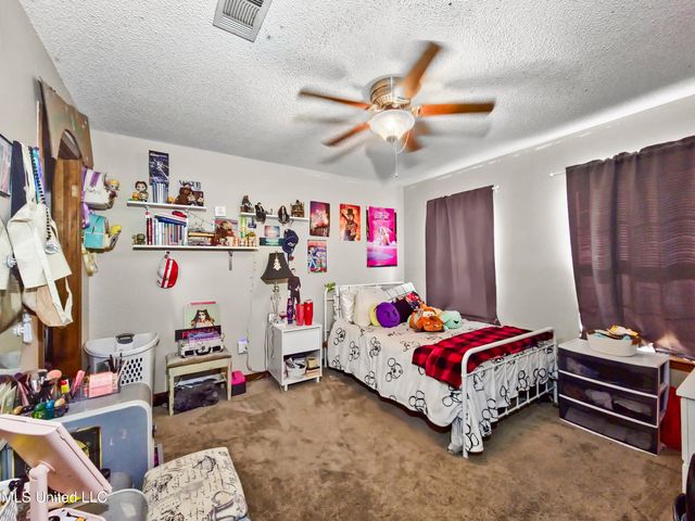 1508 Deer Street, Ocean Springs, MS 39564