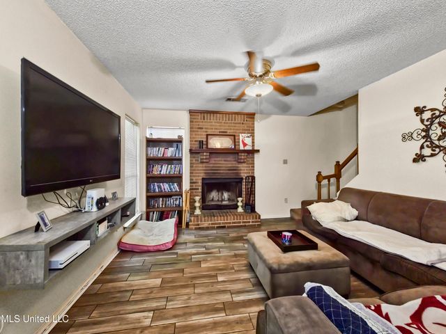 1508 Deer Street, Ocean Springs, MS 39564