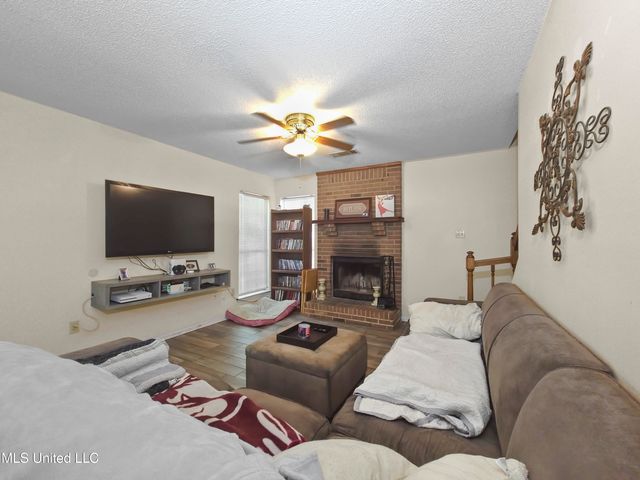 1508 Deer Street, Ocean Springs, MS 39564