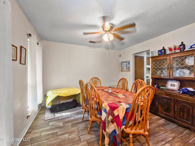 1508 Deer Street, Ocean Springs, MS 39564