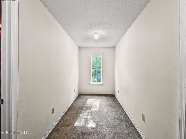 1508 Deer Street, Ocean Springs, MS 39564