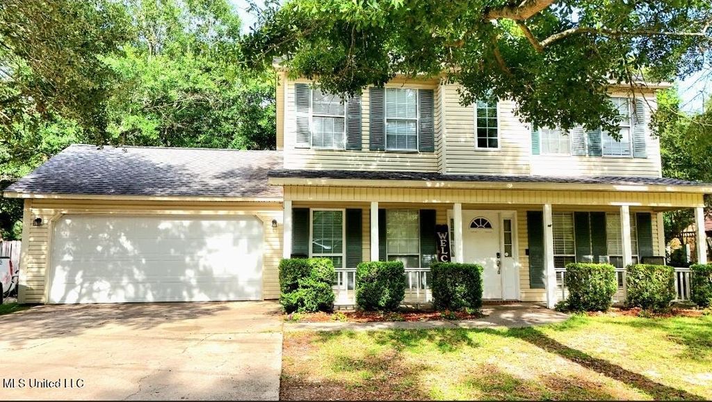 1508 Deer Street, Ocean Springs, MS 39564