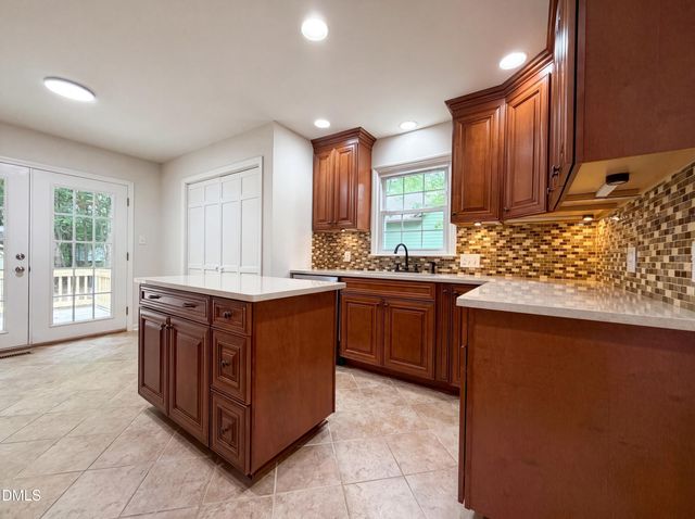 2408 White Oak Circle, Clayton, NC 27520