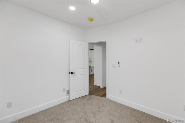 12519 Maiden Street, Detroit, MI 48213