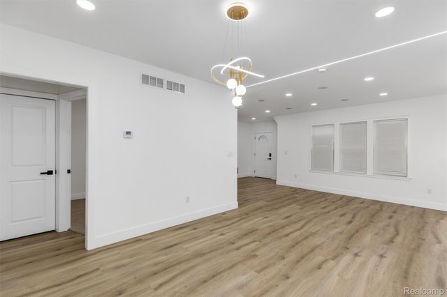 12519 Maiden Street, Detroit, MI 48213