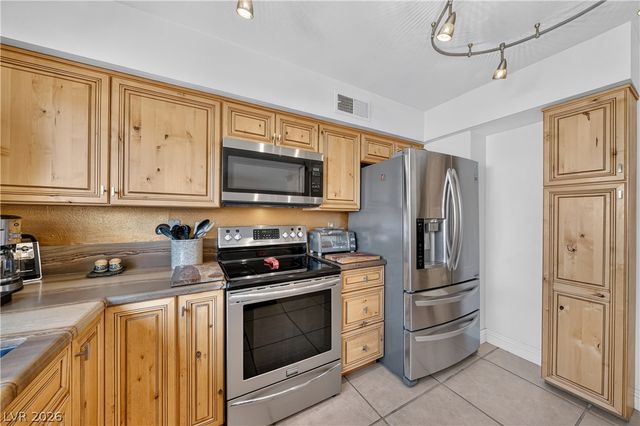 3209 Kinsale Court, Las Vegas, NV 89121