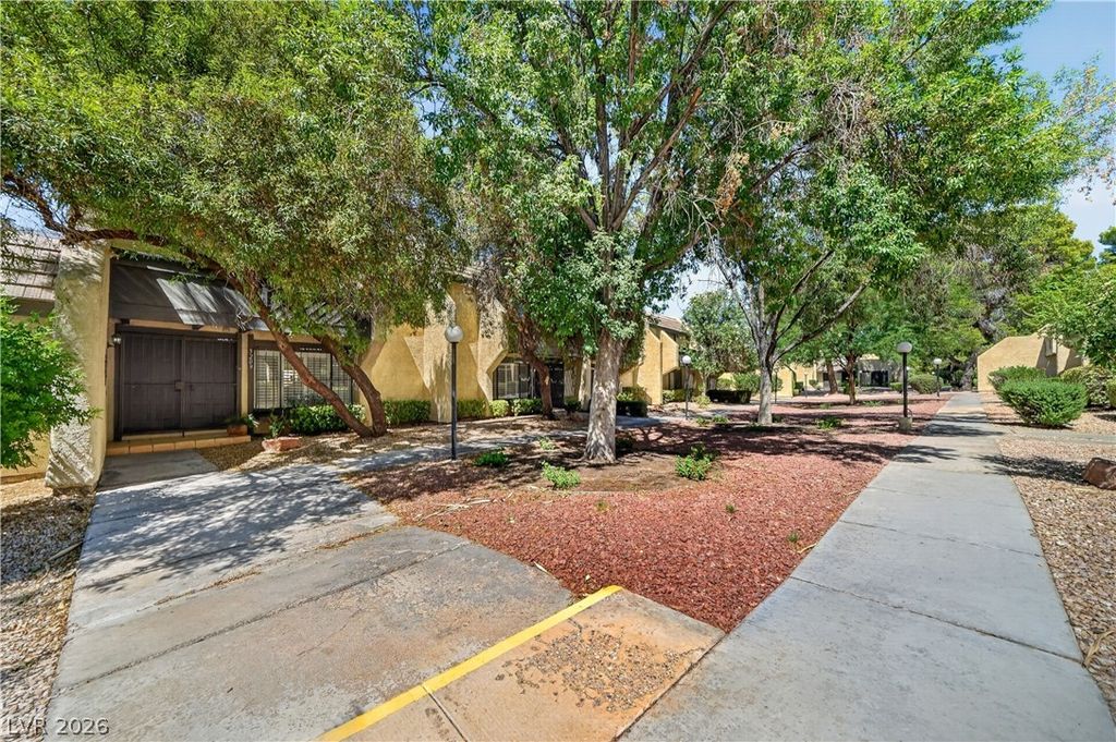 3209 Kinsale Court, Las Vegas, NV 89121