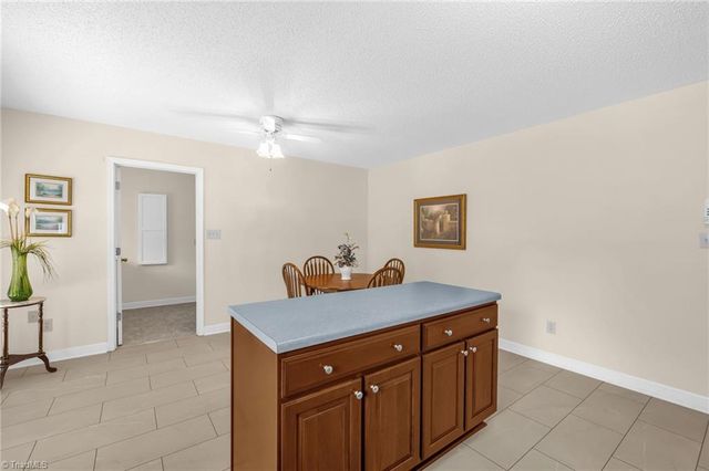 254 Peace Haven Road, Winston-salem, NC 27104