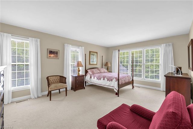 254 Peace Haven Road, Winston-salem, NC 27104