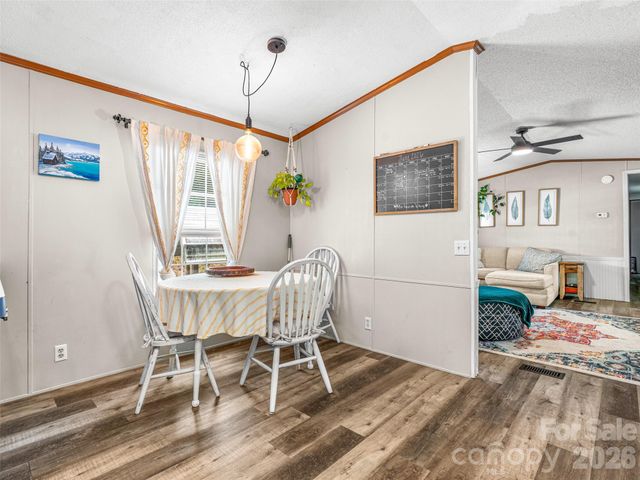 474 Rose Hill Road, Asheville, NC 28803