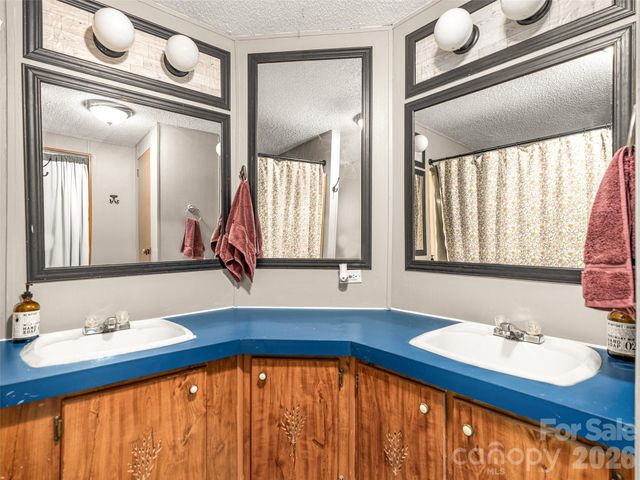 474 Rose Hill Road, Asheville, NC 28803