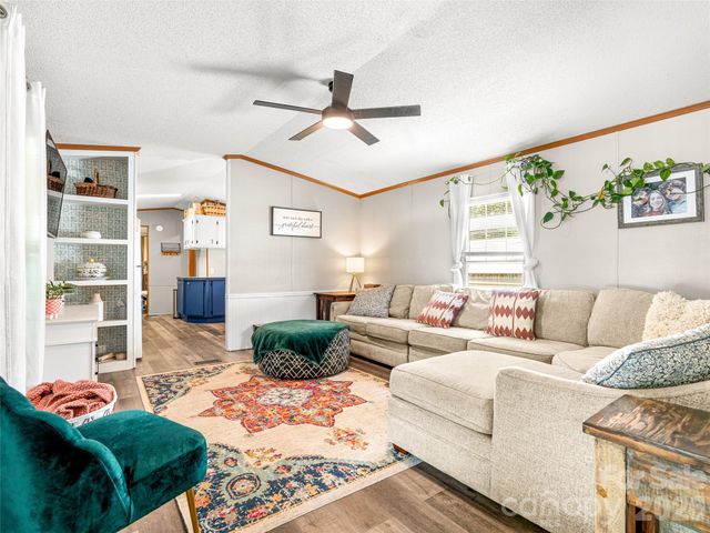 474 Rose Hill Road, Asheville, NC 28803