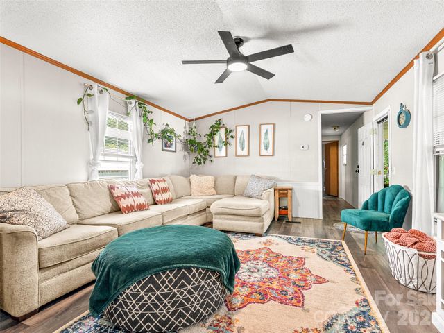 474 Rose Hill Road, Asheville, NC 28803
