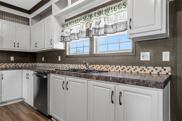 274 Sutherland Road, Axtell, TX 76624