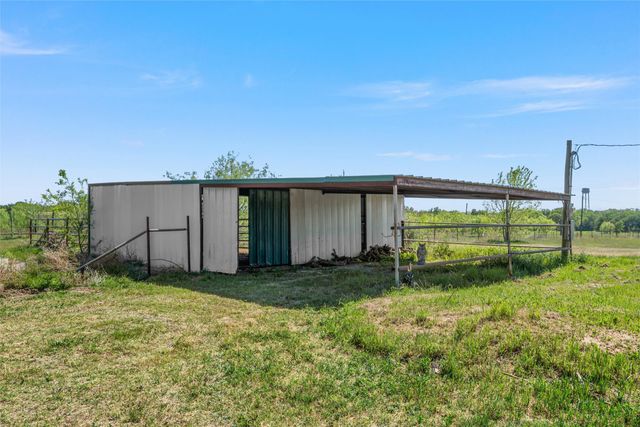 274 Sutherland Road, Axtell, TX 76624
