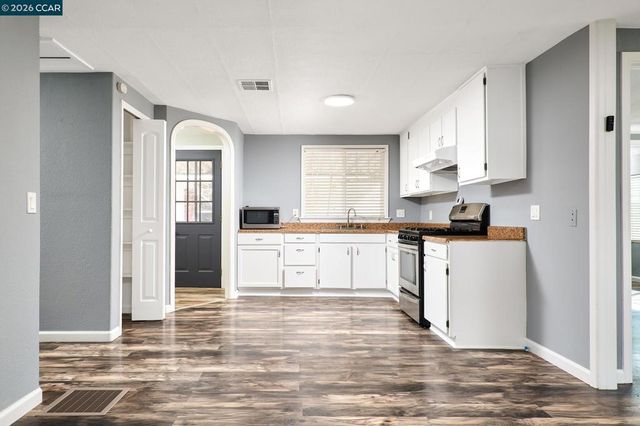 16711 Marsh Creek Road, Clayton, CA 94517