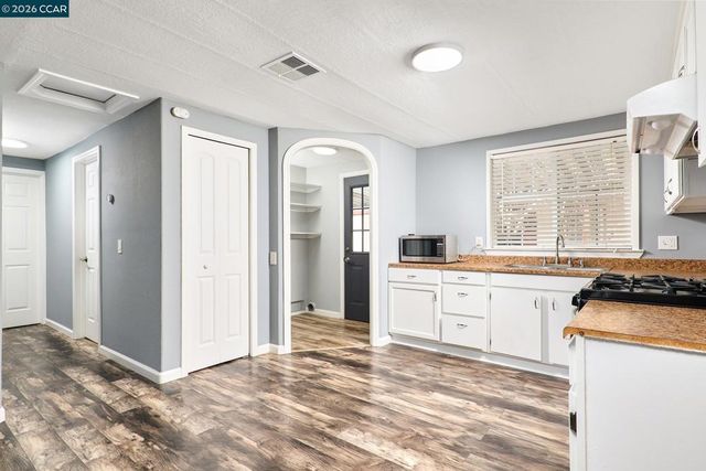 16711 Marsh Creek Road, Clayton, CA 94517