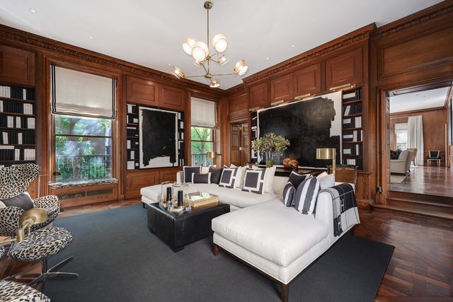 1500 N Astor Street 6, Chicago, IL 60610