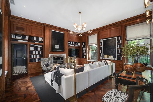 1500 N Astor Street 6, Chicago, IL 60610