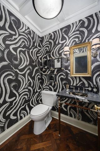 1500 N Astor Street 6, Chicago, IL 60610