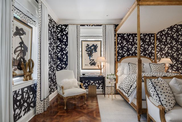 1500 N Astor Street 6, Chicago, IL 60610