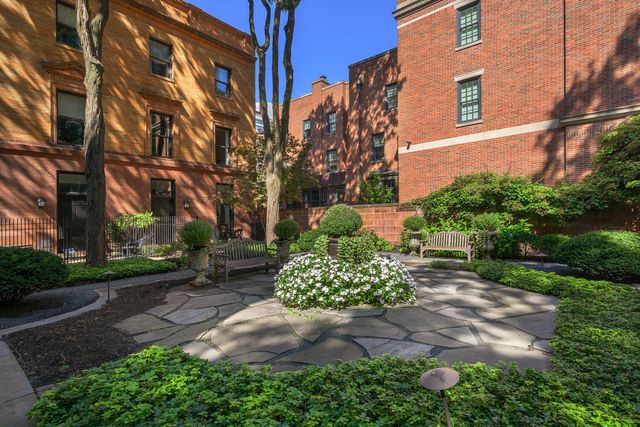 1500 N Astor Street 6, Chicago, IL 60610