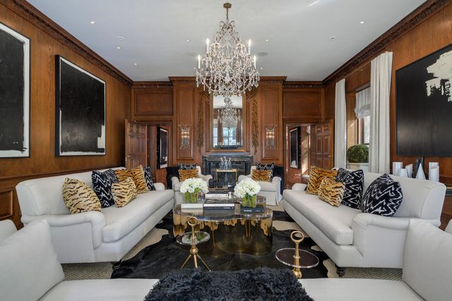 1500 N Astor Street 6, Chicago, IL 60610