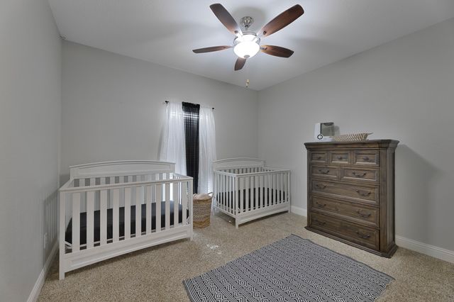 1114 Wynnewood Drive, Glenn Heights, TX 75154