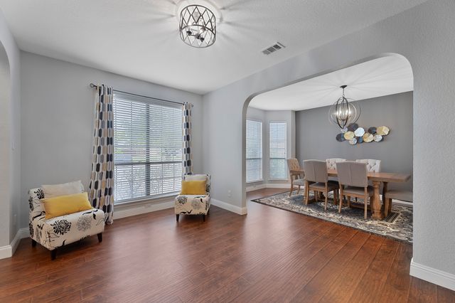 1114 Wynnewood Drive, Glenn Heights, TX 75154