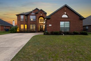 1114 Wynnewood Drive, Glenn Heights, TX 75154