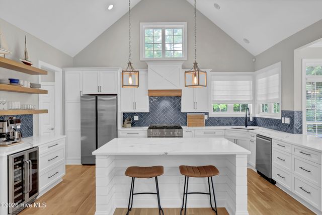 211 Bates Retreat, Hampstead, NC 28443