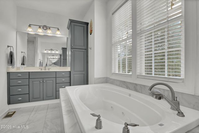 211 Bates Retreat, Hampstead, NC 28443