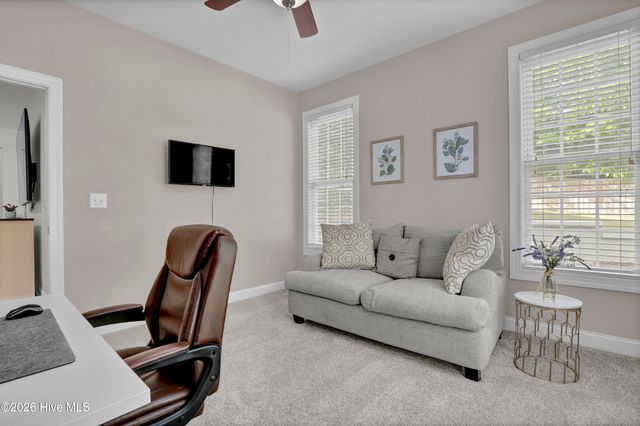 211 Bates Retreat, Hampstead, NC 28443