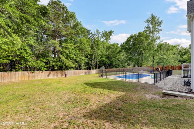 211 Bates Retreat, Hampstead, NC 28443