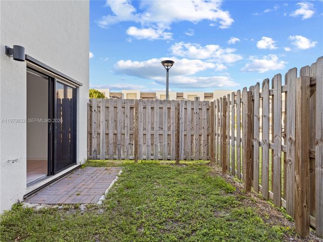 21089 NE 8th Ave 21089, Miami, FL 33179